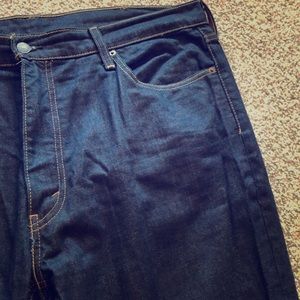Men’s Levi’s Dark Wash Jeans